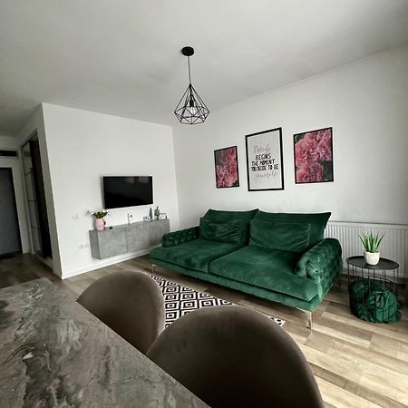 Velvet Studio Târgu-Mureş Εξωτερικό φωτογραφία