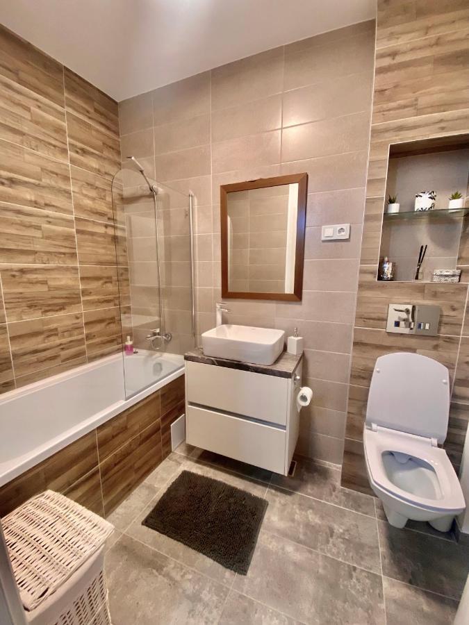 Velvet Studio Târgu-Mureş Εξωτερικό φωτογραφία